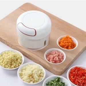 Multifunctional fruits and vegetable chopper